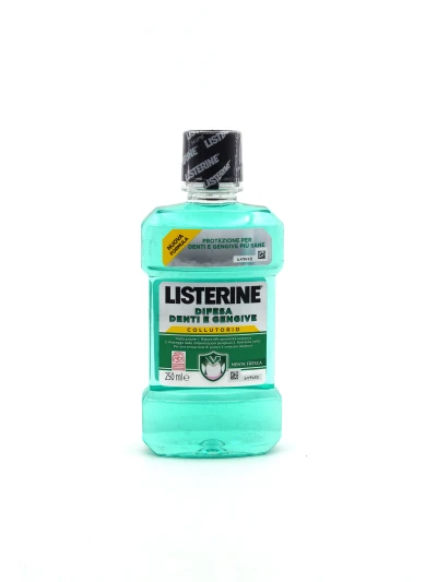 LISTERINE COLLUTTORIO DIFESA DENTI E GENGIVE 250ML