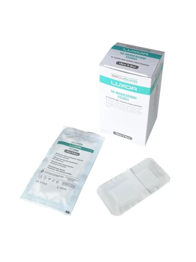 LUXOR MEDICAZIONE IN TNT ADESIVA - 8X15CM